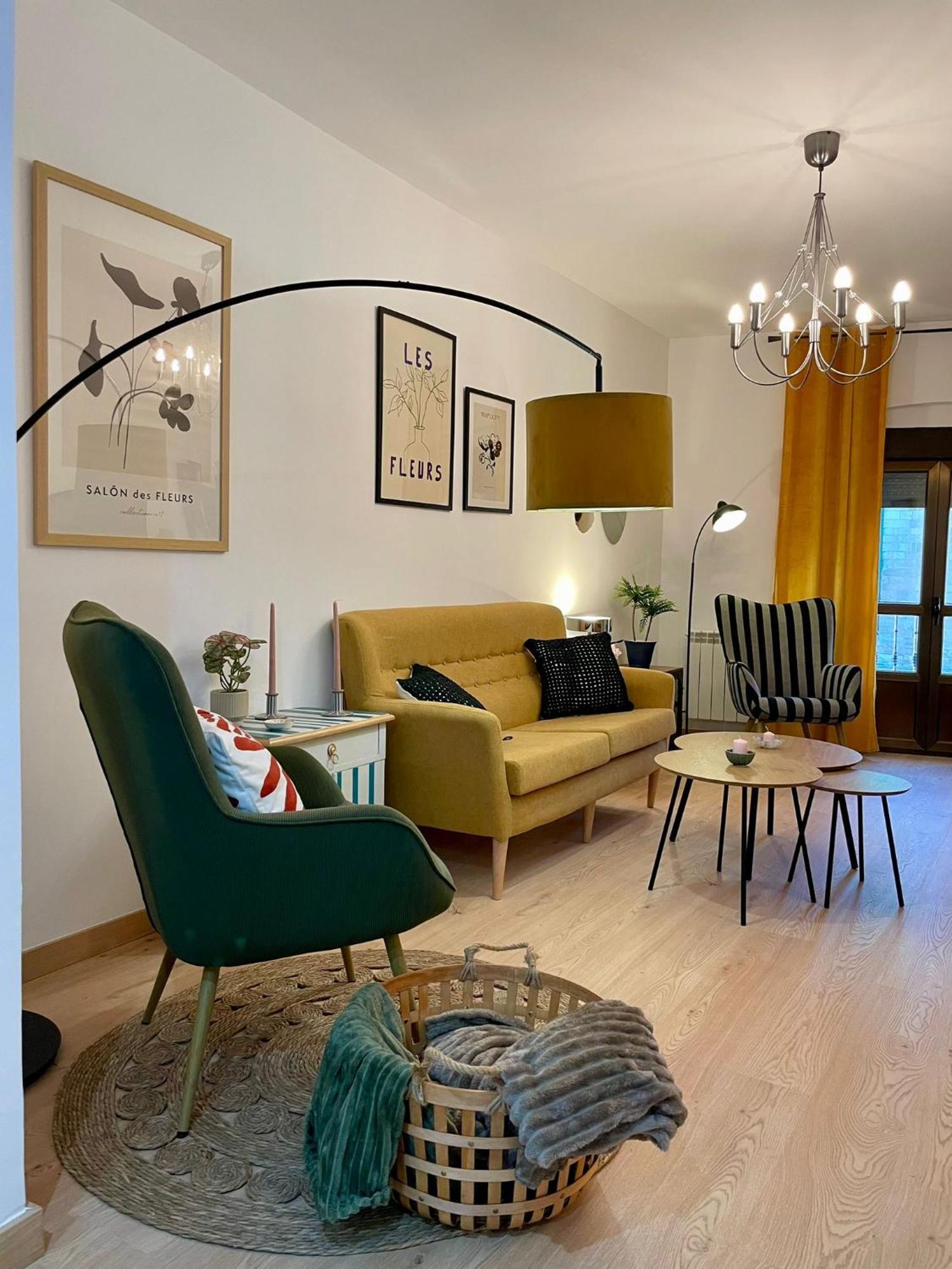 Vut Santa Lucia Apartment ซามอรา ภายนอก รูปภาพ
